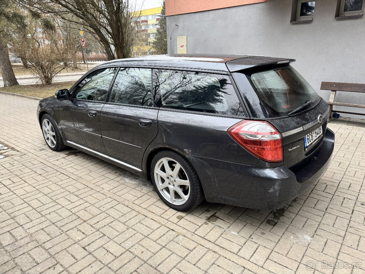 Subaru Legacy 3.0 H6 SI Drive - 4