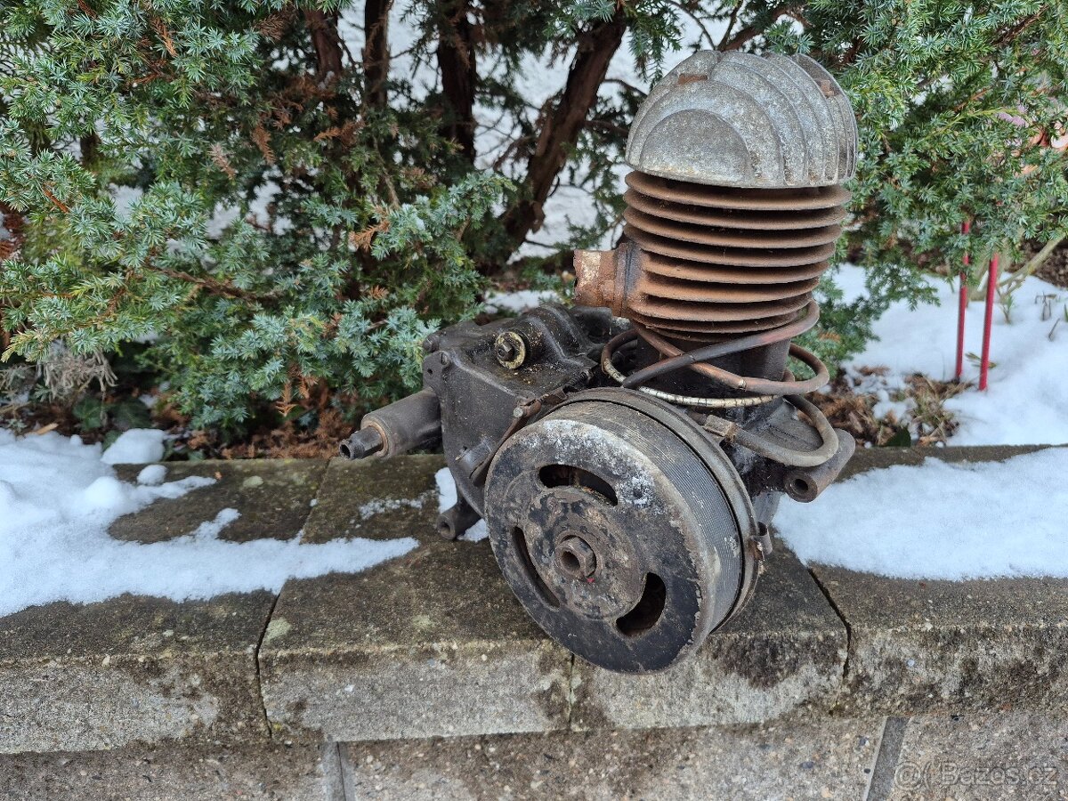 Motor jawa 100 robot - 4