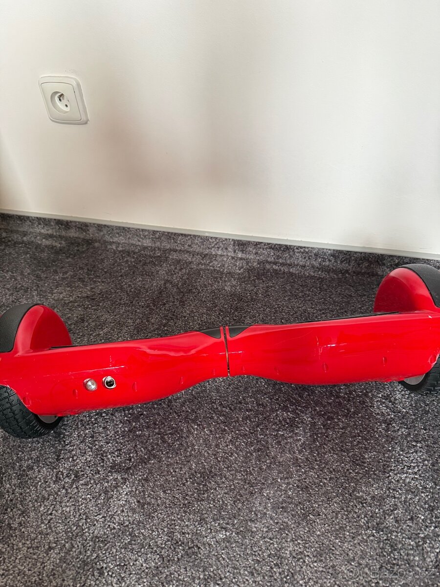Červený hoverboard - 4