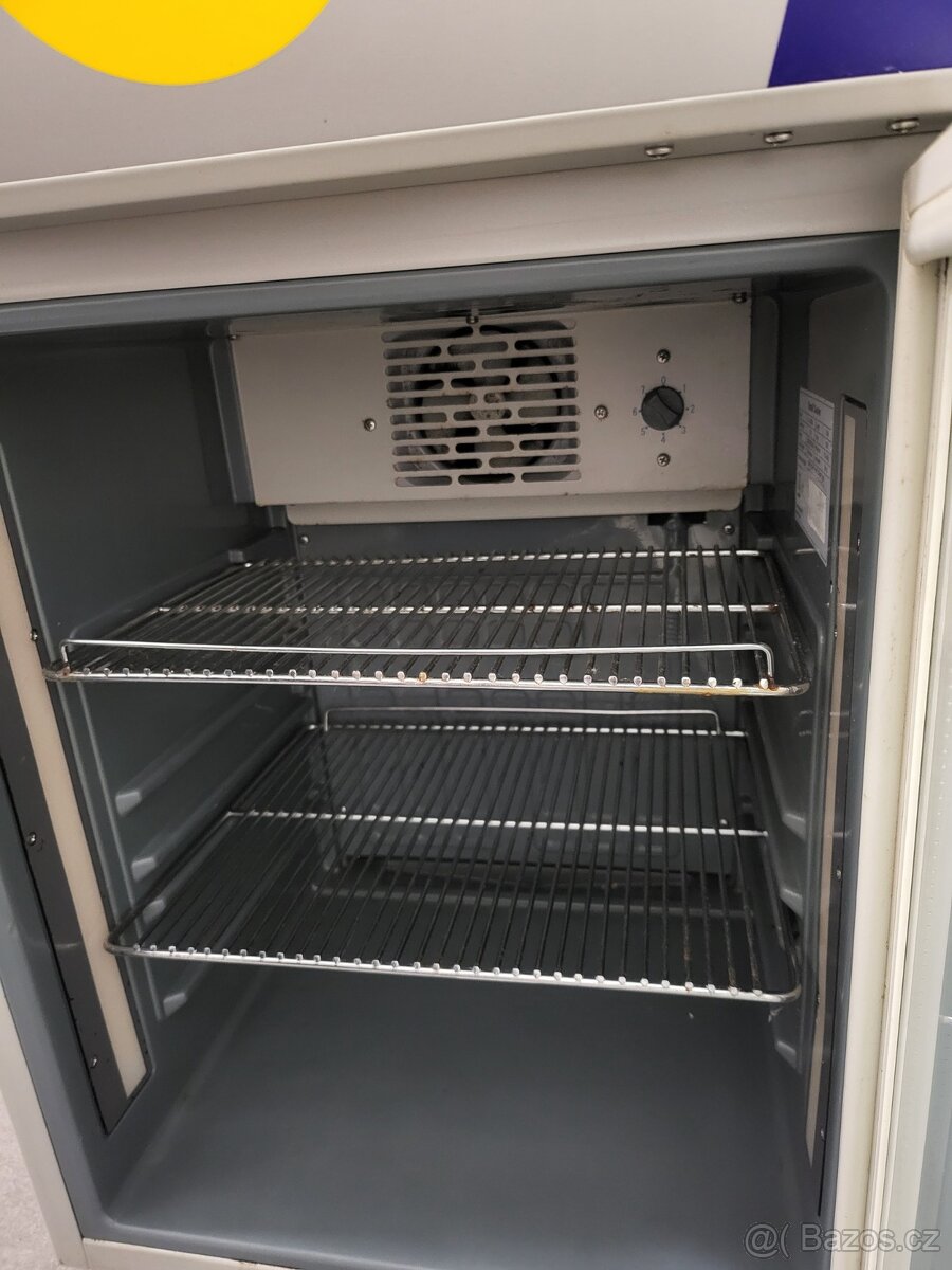 mini lednička Red Bull, mini bar 70cm - 4