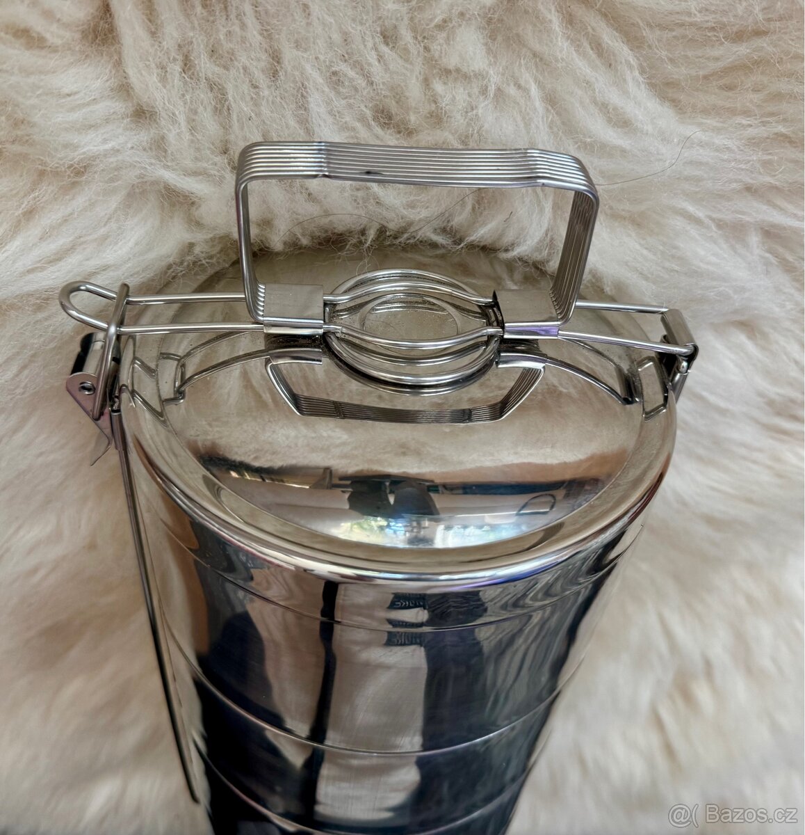 Krásný a praktický celonerezový termojídlonosič 4x1,1 litru - 4