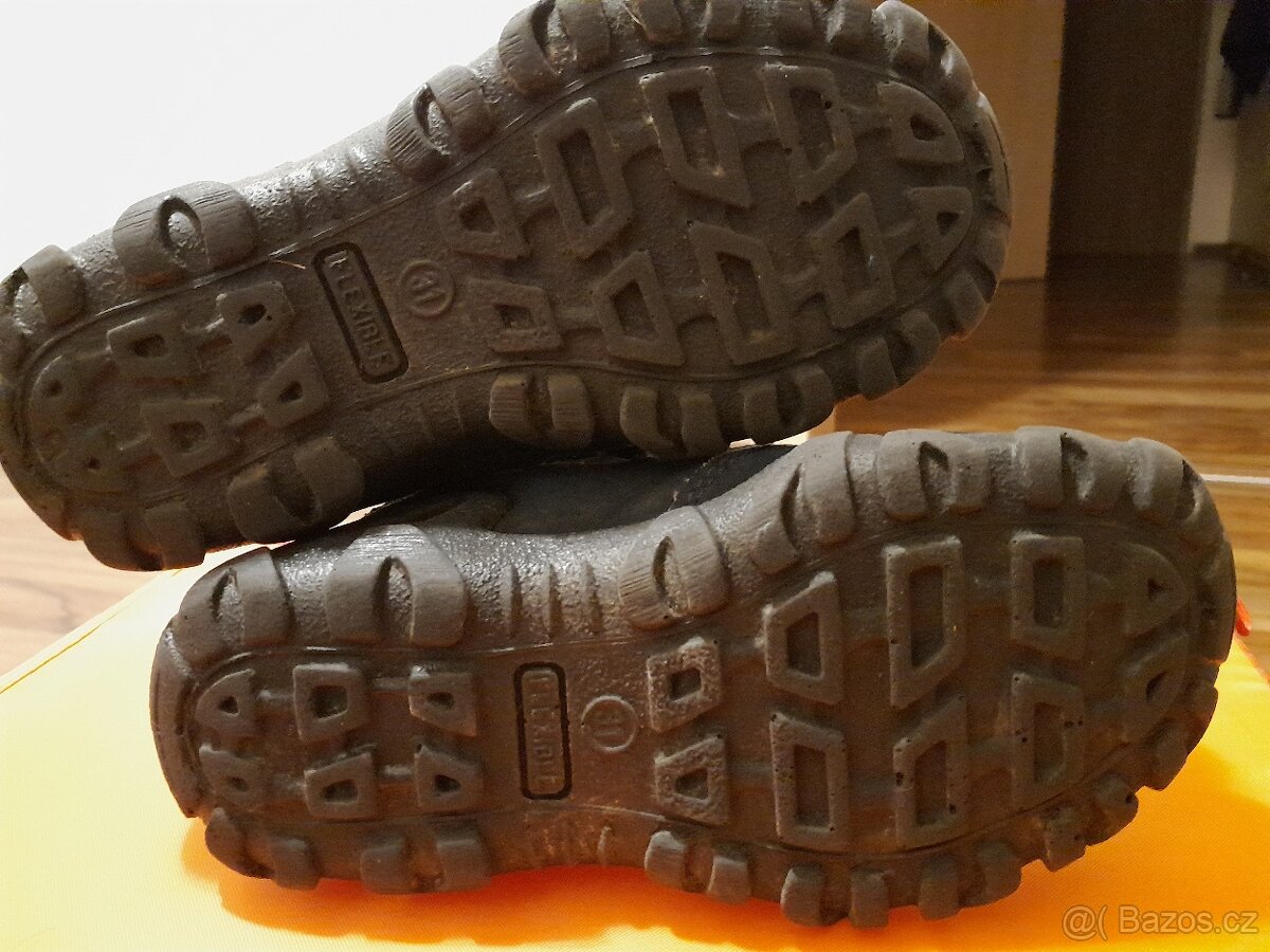 TECH kotníkové boty vel. 31/32 - 4