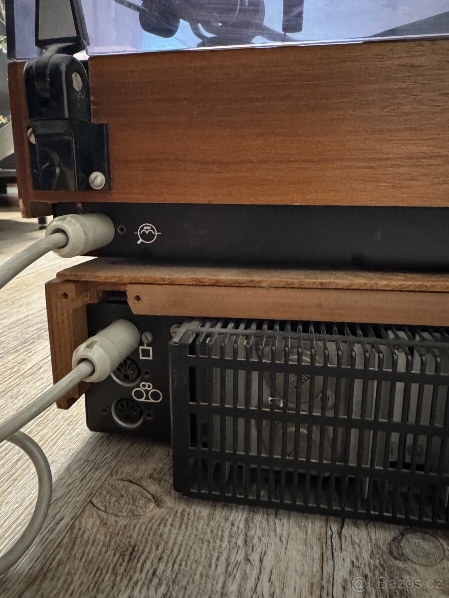 Gramofon Tesla NC 440 + zesilovač - 4