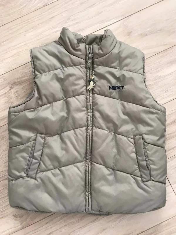 Buřtíkatá dětská vesta Next v.104 - 4