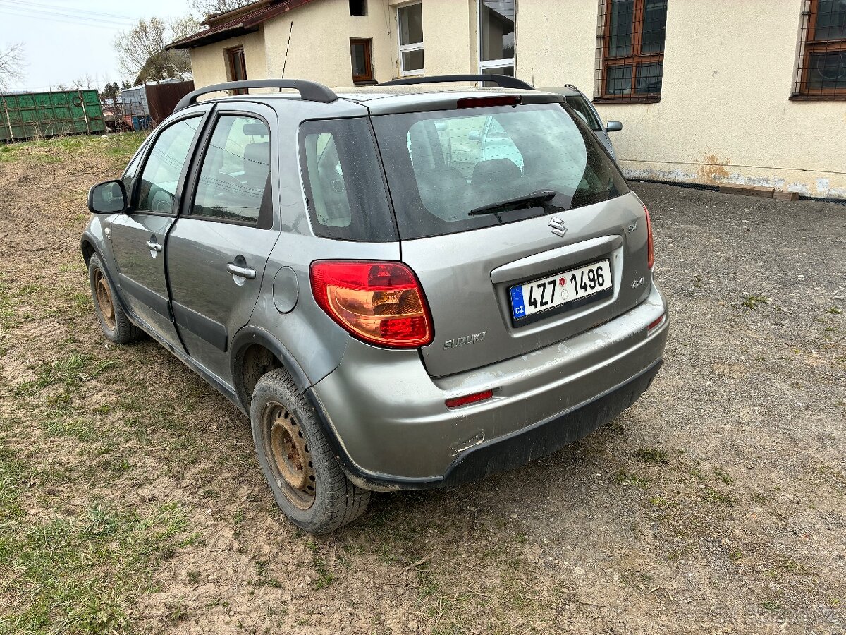 Suzuki sx4 - 4