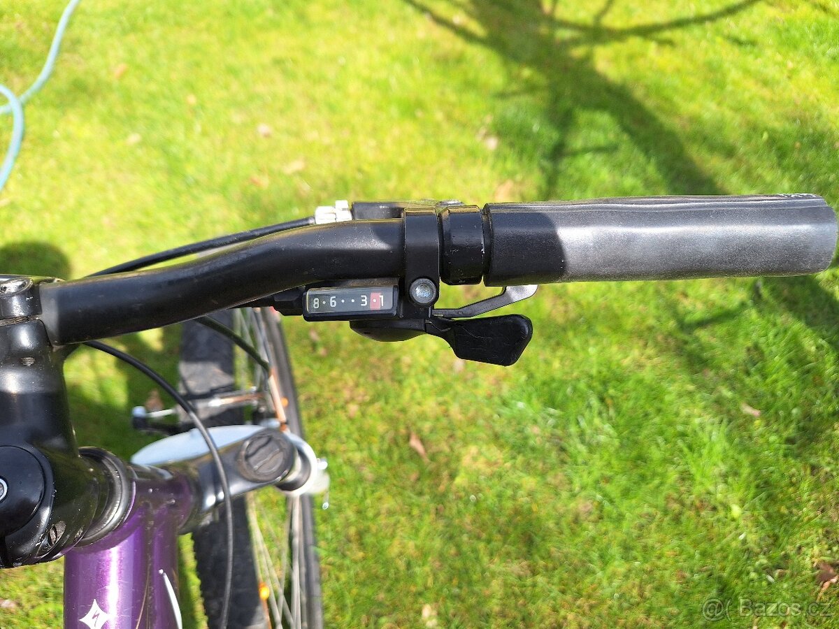 Dívčí kolo Specialized, rám 13'' - 4