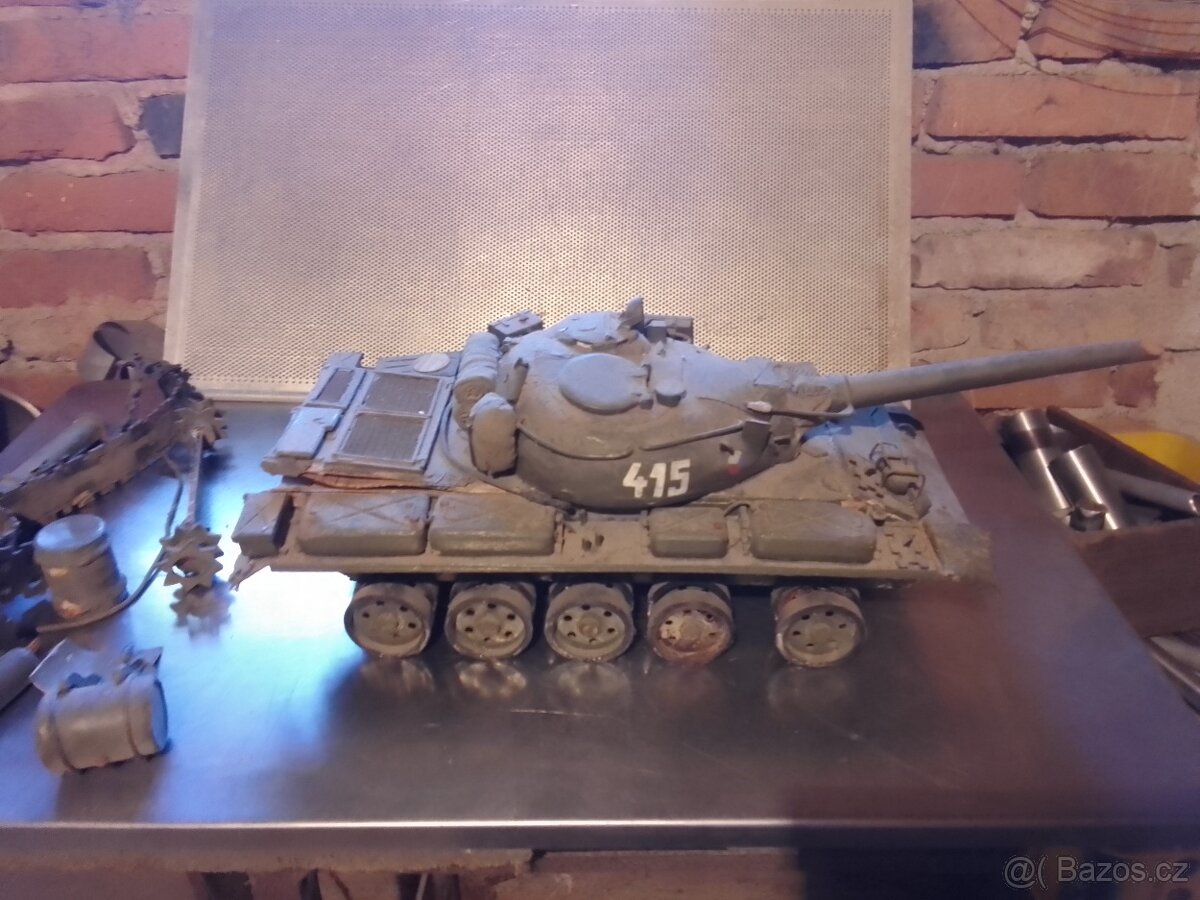 Model tanku T -55 - 4