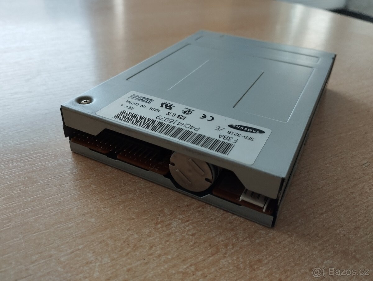 Disketová jednotka Samsung SFD-321B - 4