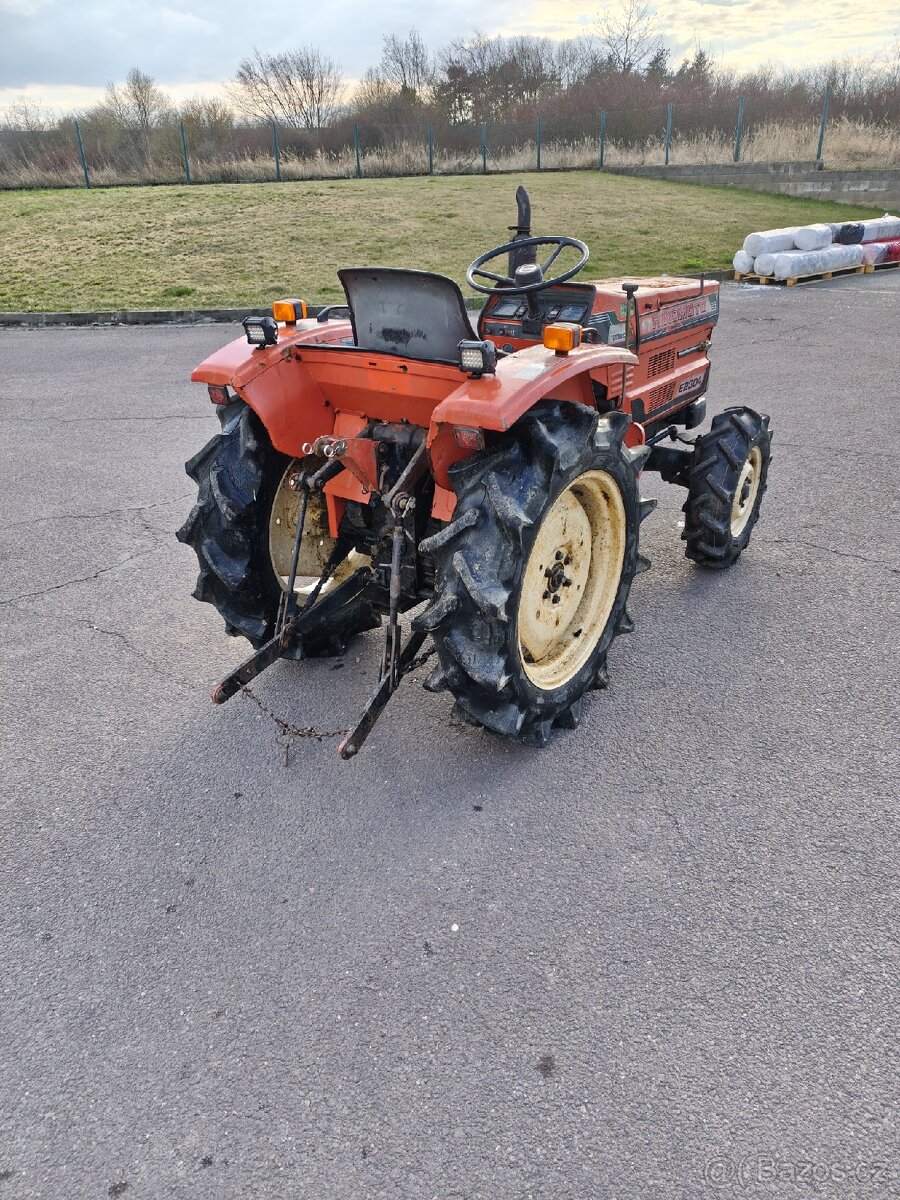 Malotraktor HINOMOTO E 2304 - 4