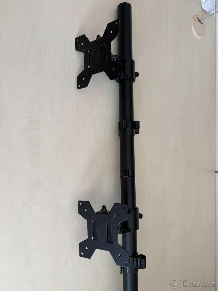 Stolní držák na 2 monitory - 4