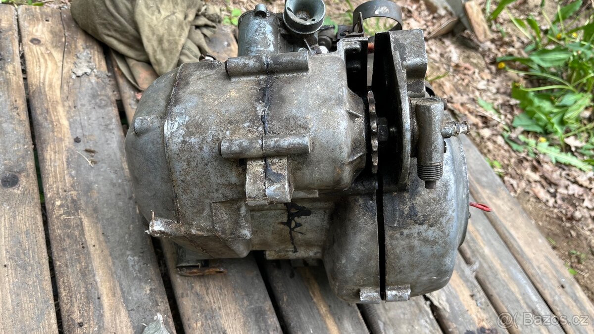 2x motor Manet tatran - 4
