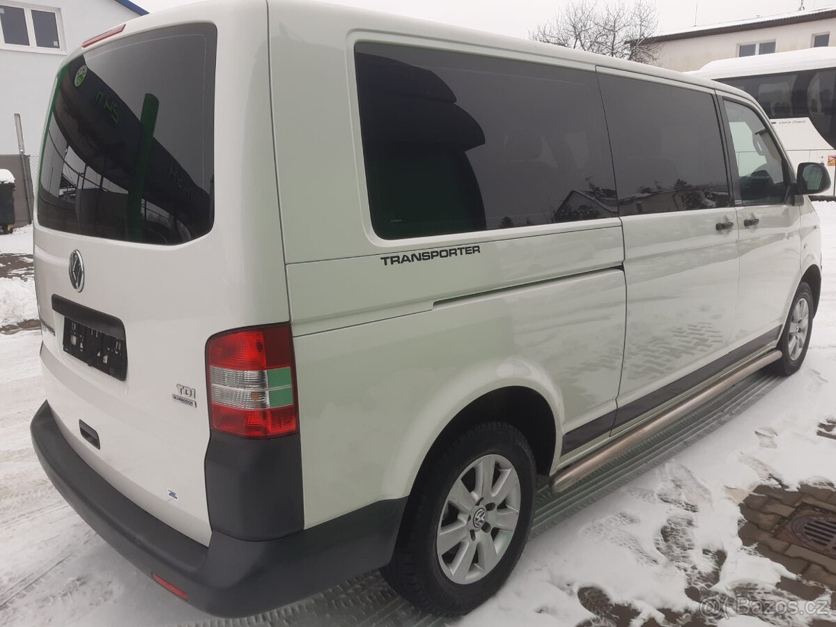 VW Transporter T5 facelift 2,0 ,soft VW 85kw, 2012, 9míst - 4