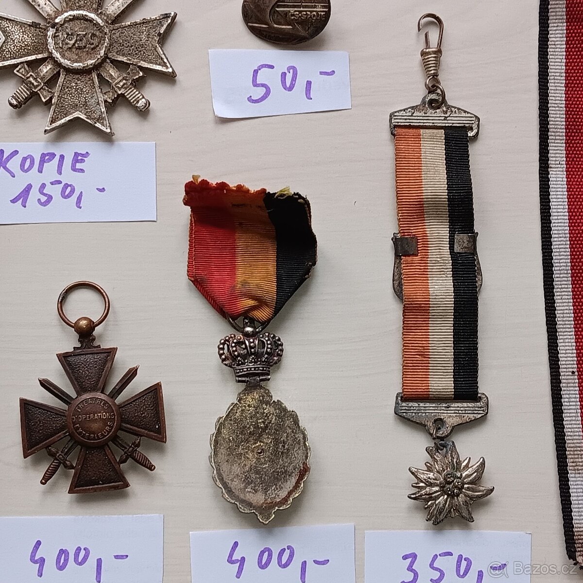 Vojenské odznaky a medaile - 4