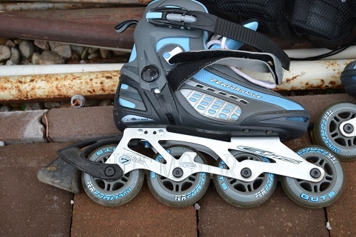 dívčí kolečkové brusle modré b. vel EU 37 krásný dárek - 4