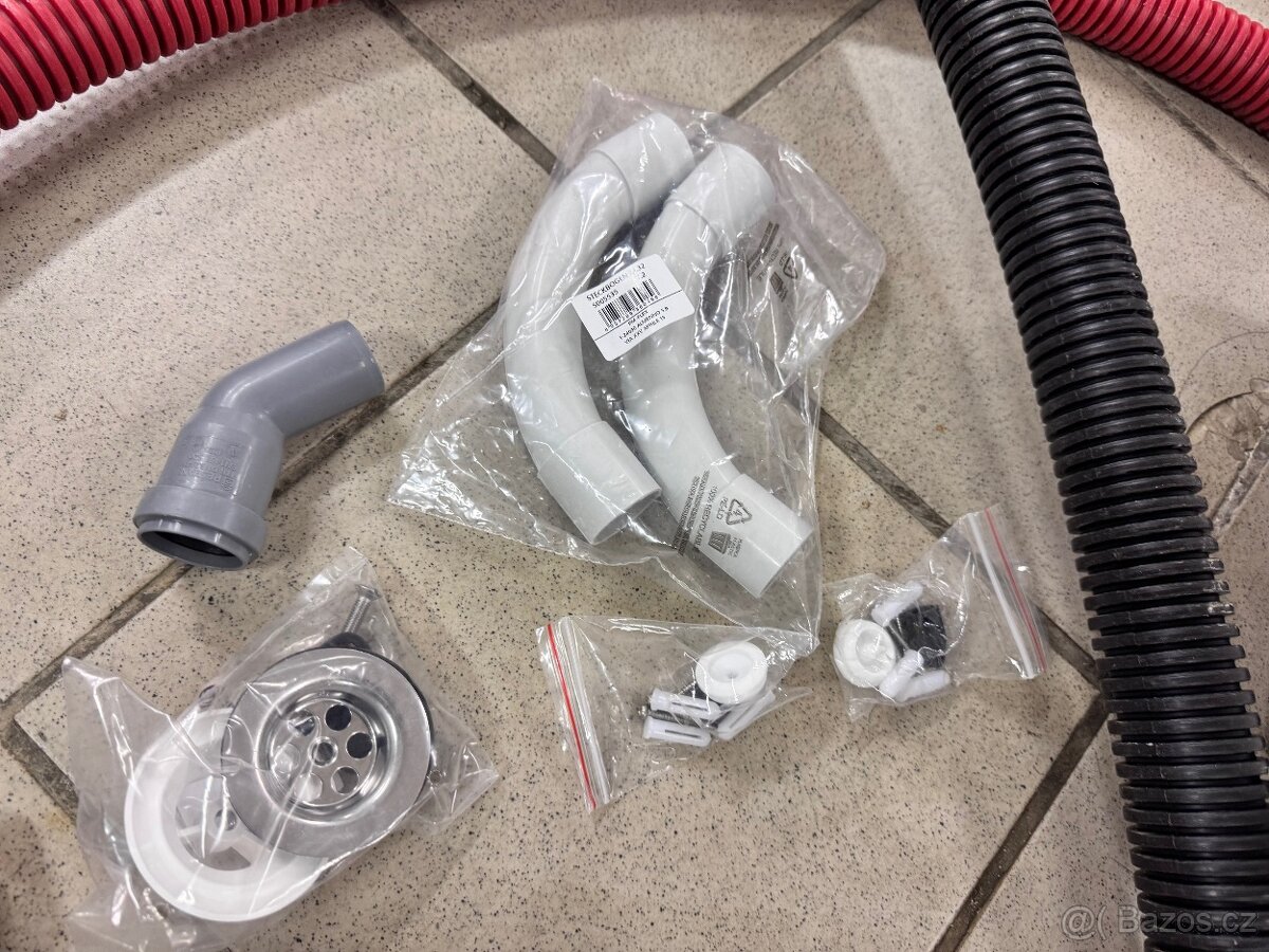 Zbytky stavební materiál síť drenáž, KG trubky, chránička - 4