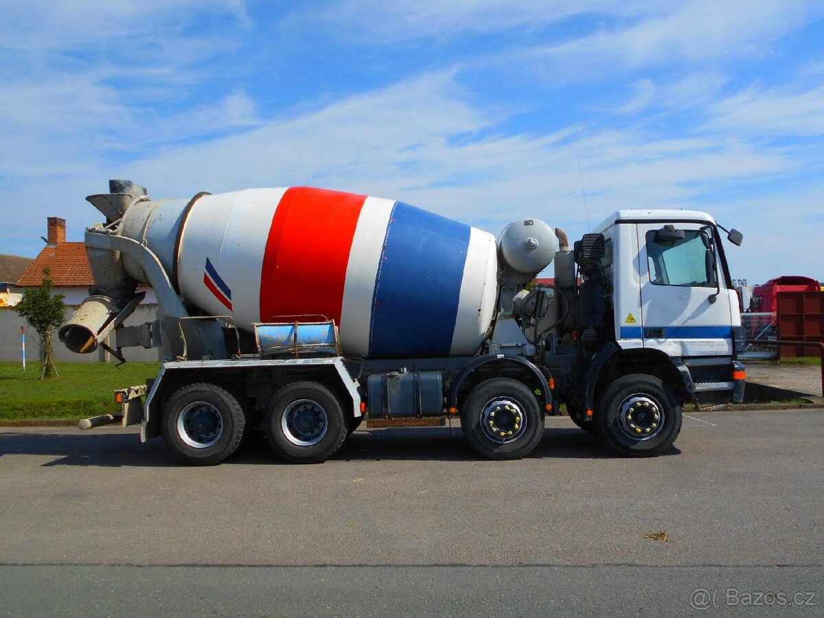 Mercedes Benz Actros 3235B 8x4 - 4