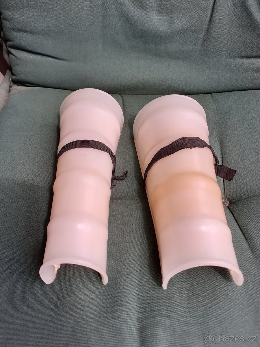 Retro hokejová výstroj - 4