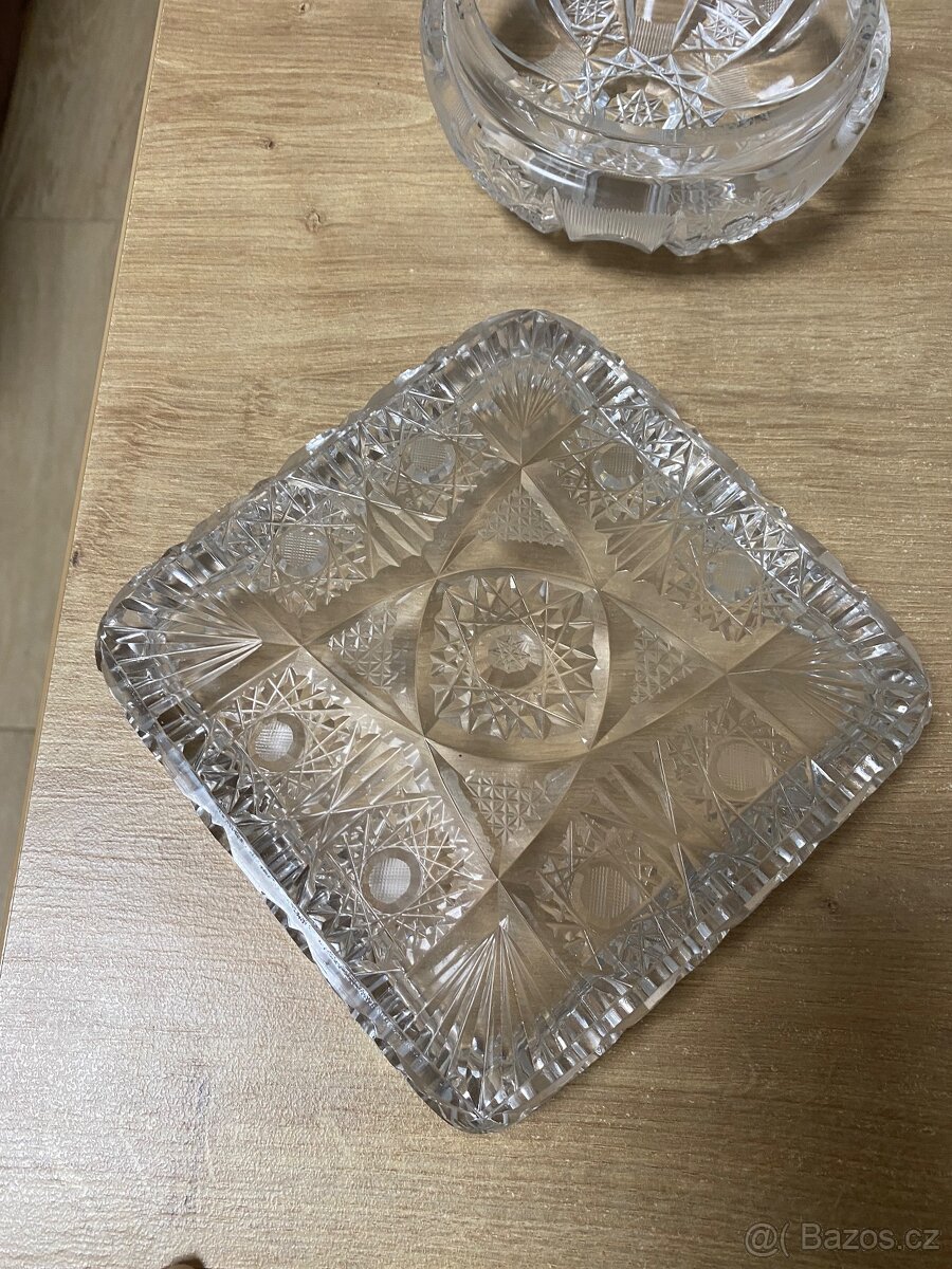 Skleněná dóza a miska - 4