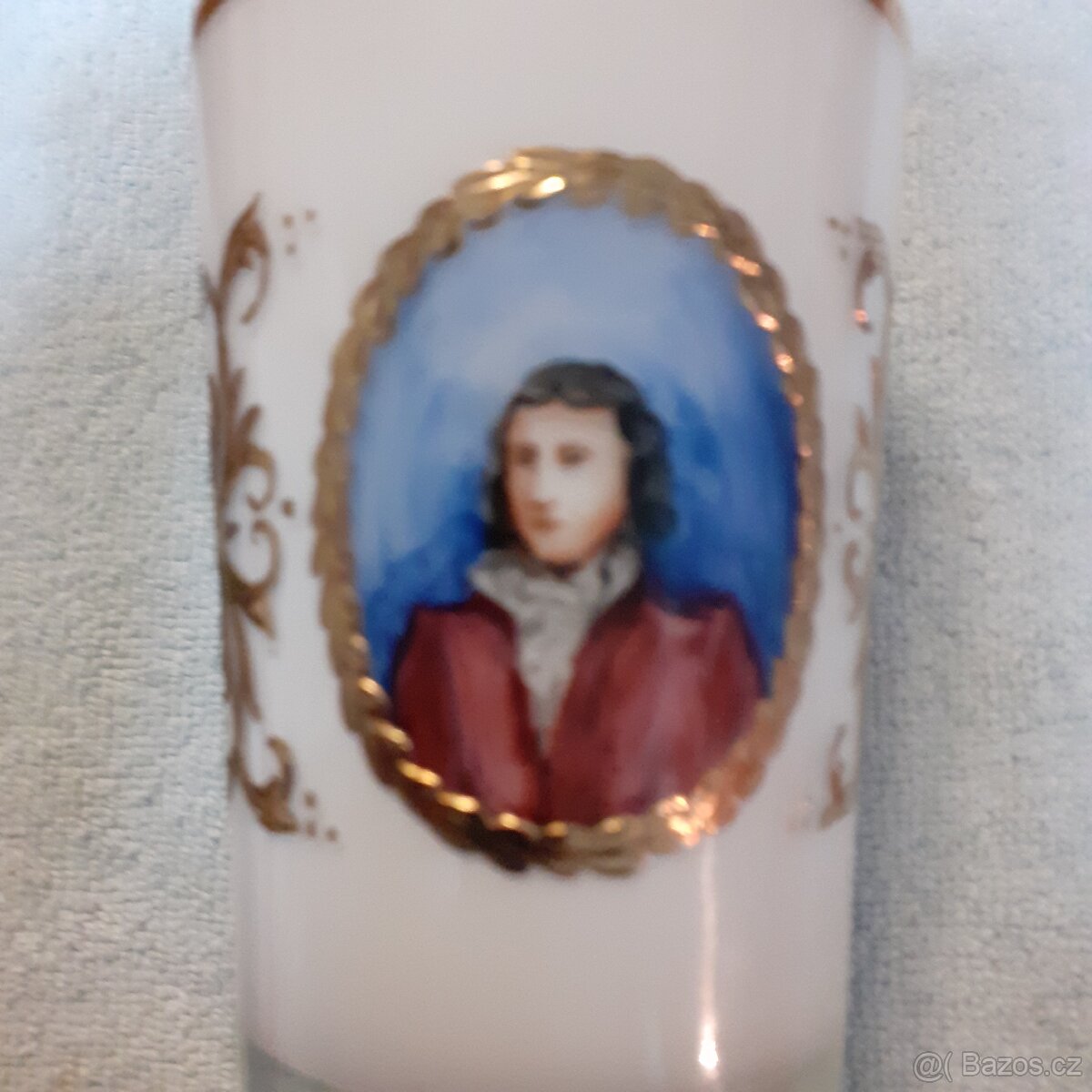 Starožitná sklenice z mléčného skla - 4