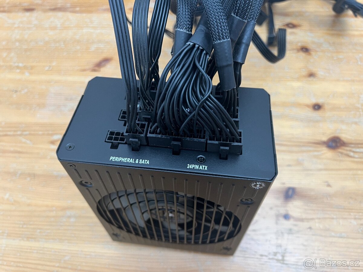 Corsair RM 1000x 80 Plus Gold Plně funkční,záruka - 4