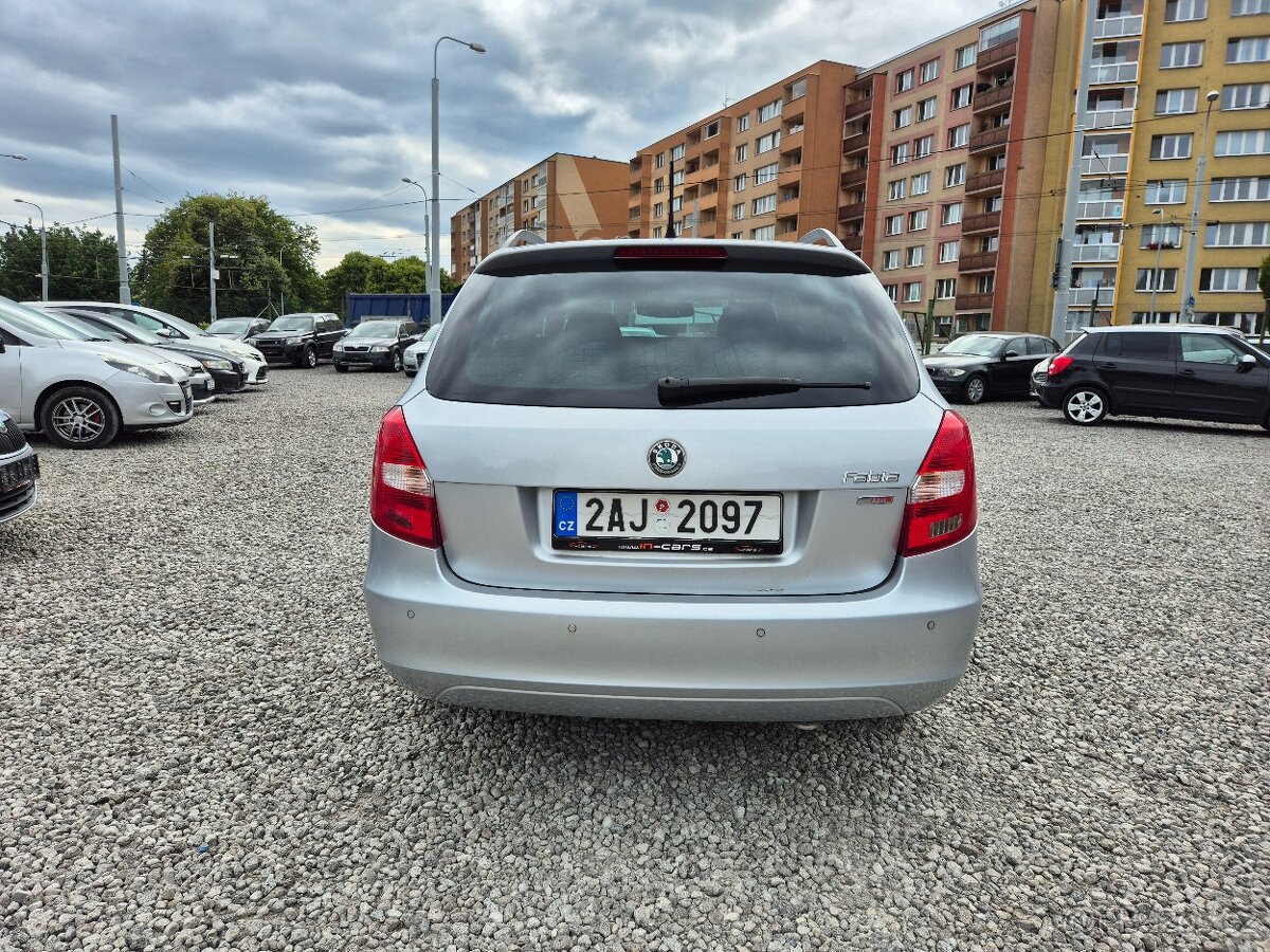 Škoda Fabia II,1.6TDi,77KW,ELEG.KLIMA,VÝHŘEV,KAMERA,ČR,2011 - 4