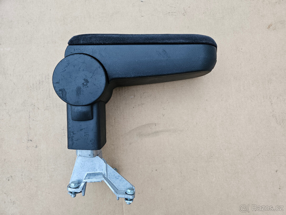 VW Golf IV. loketní opěrka originál Octavia 1 - 4