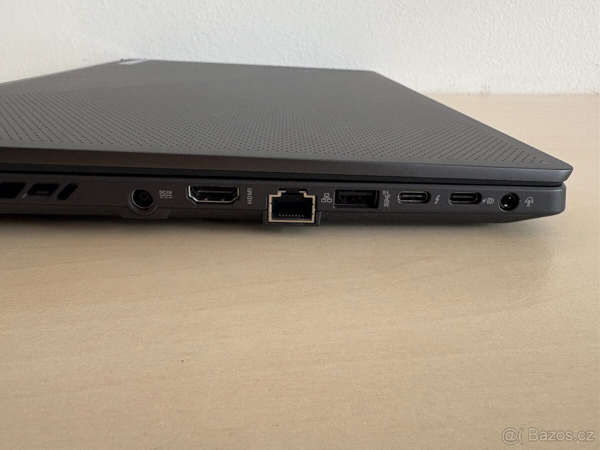Herní NTB ASUS ROG RTX 4070/i9/48 GB RAM/DDR4/4TB - 4