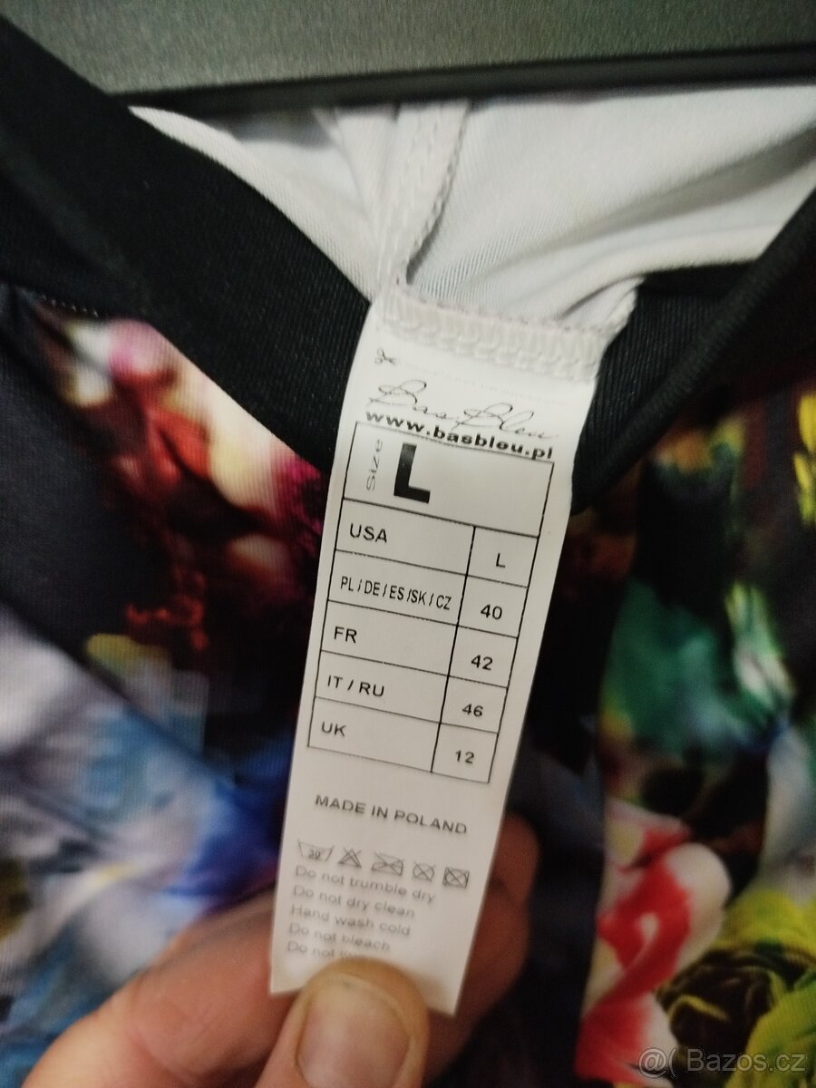 Pohodlné kalhoty s kytickama - 4