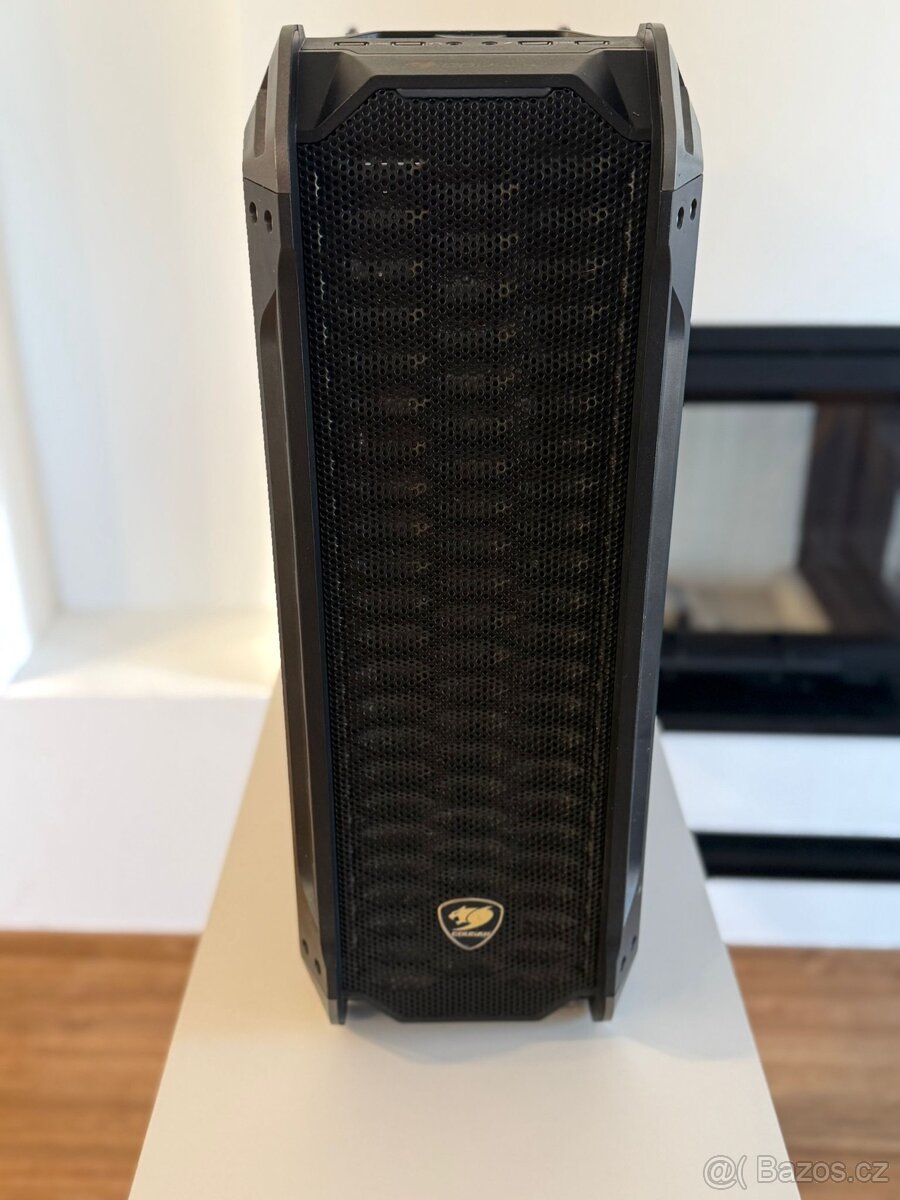 Herní PC i7-9700KF / RTX 2080 SUPER / 32 GB RAM / 1 TB SSD - 4