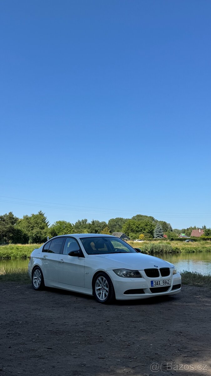 BMW 320I E90 - 4