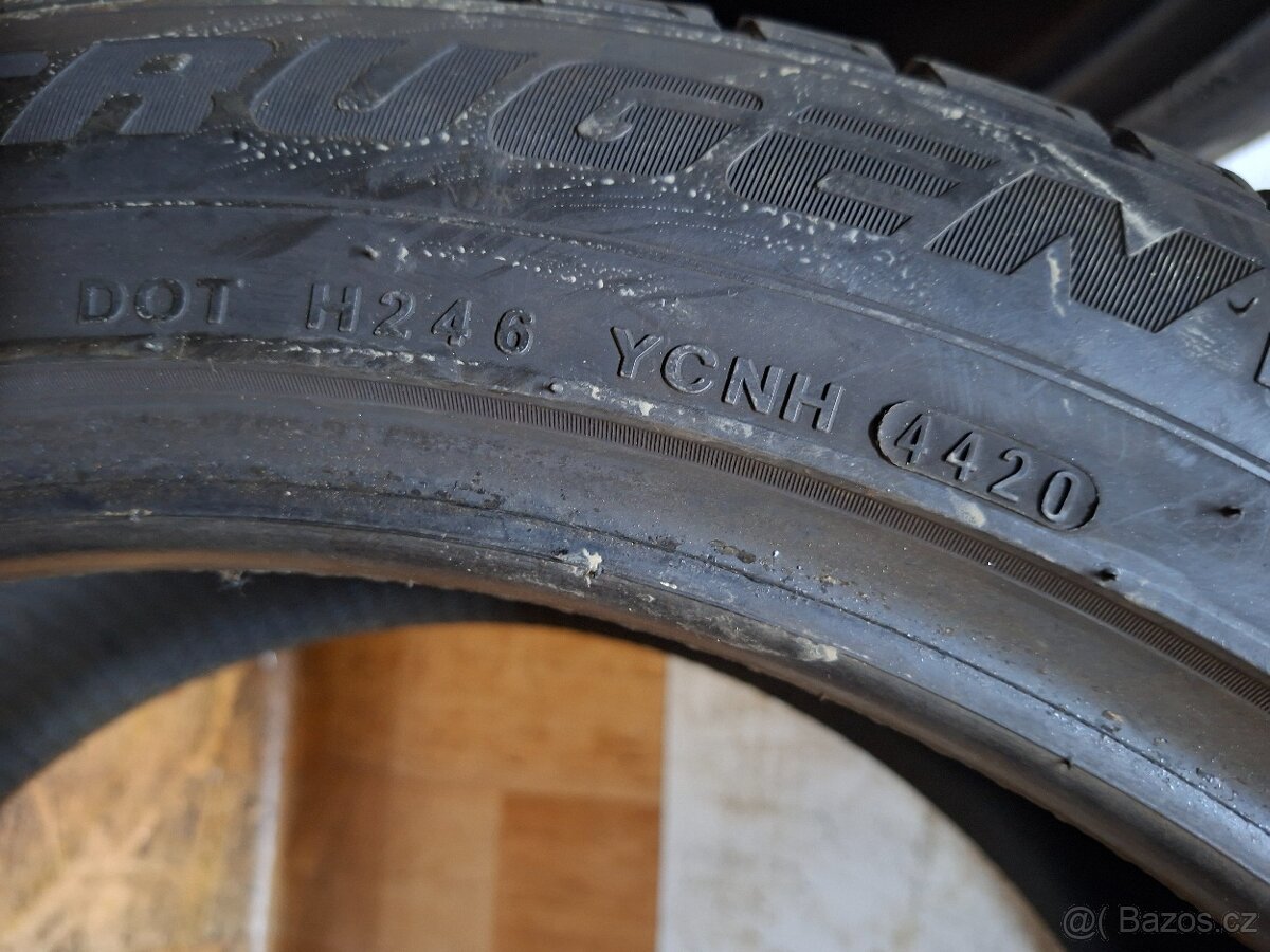 Letní pneu 255/45/20 Kumho, 8 mm - 4