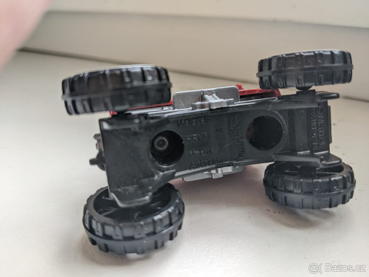 autíčko HotWheels - 4
