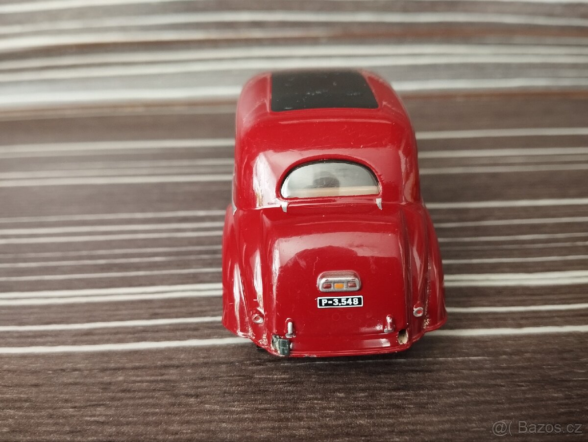 Škoda Superb 1:43 Abrex - 4