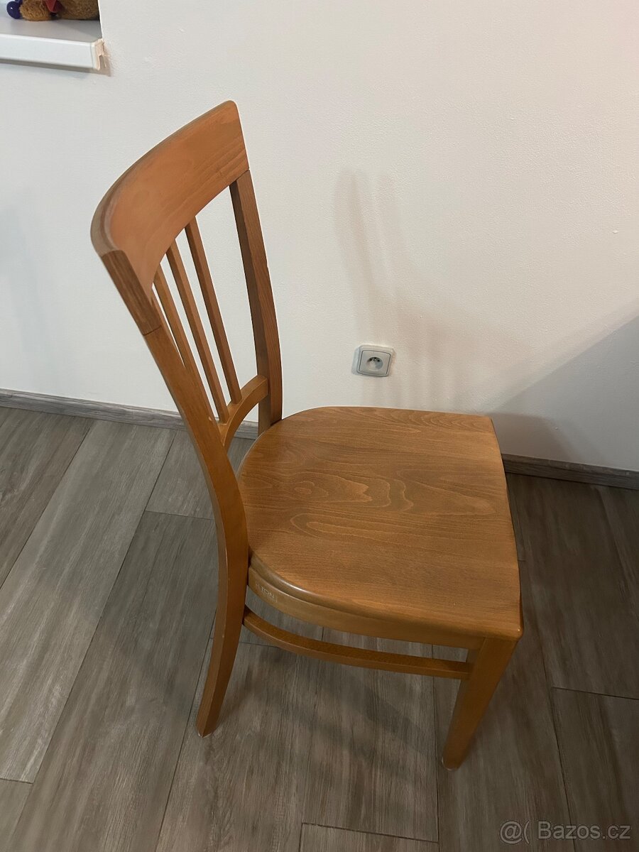 Jídelní sestava - 4