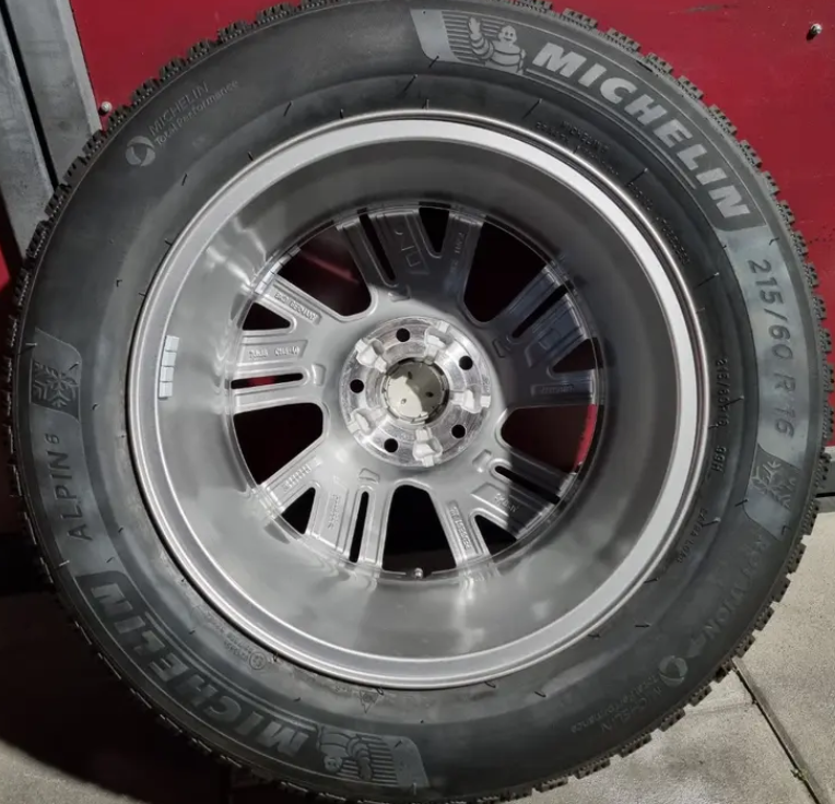 16"NEJETÁ GRAFIT ZIMNÍ OBUTÁ ALU 5x108 PEUGEOT 508 - 4