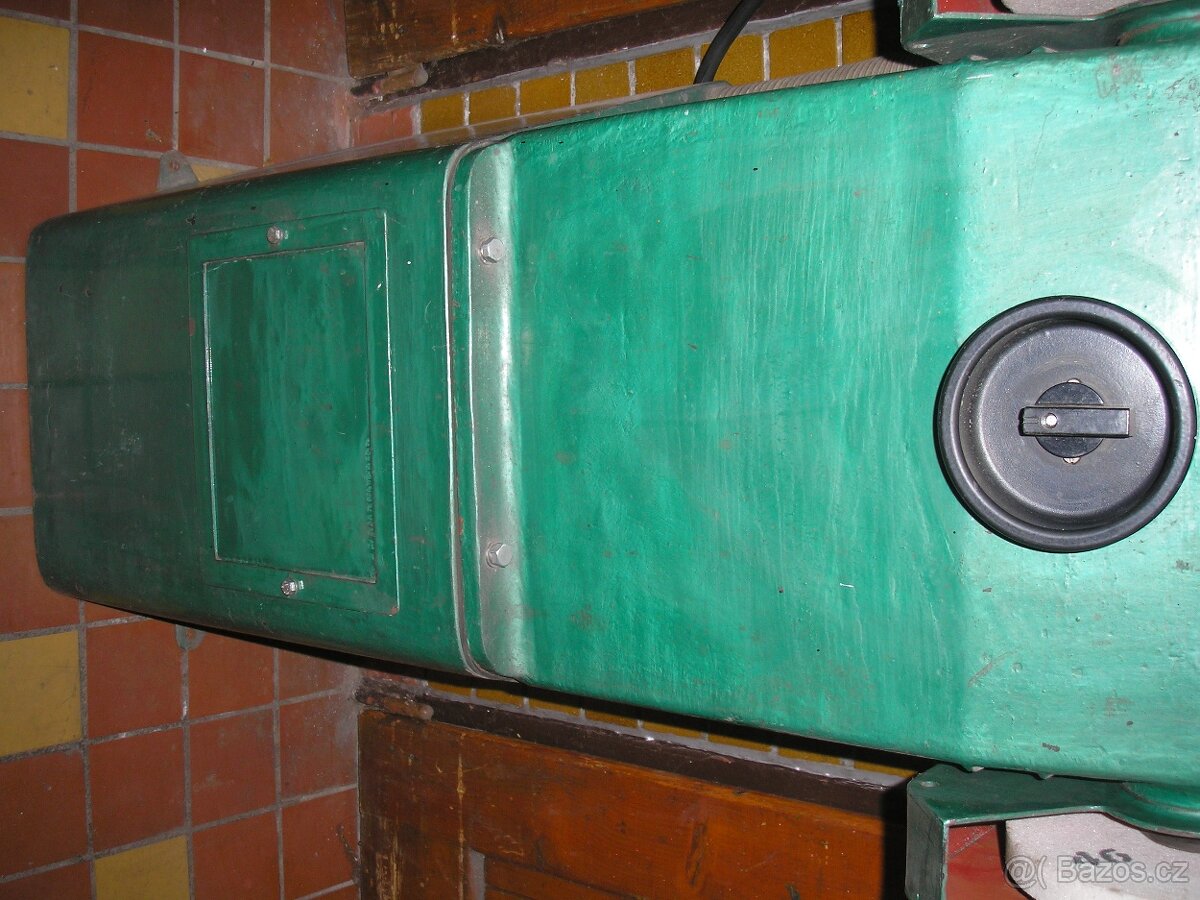 Dvojkotoučová stojanová bruska - 4