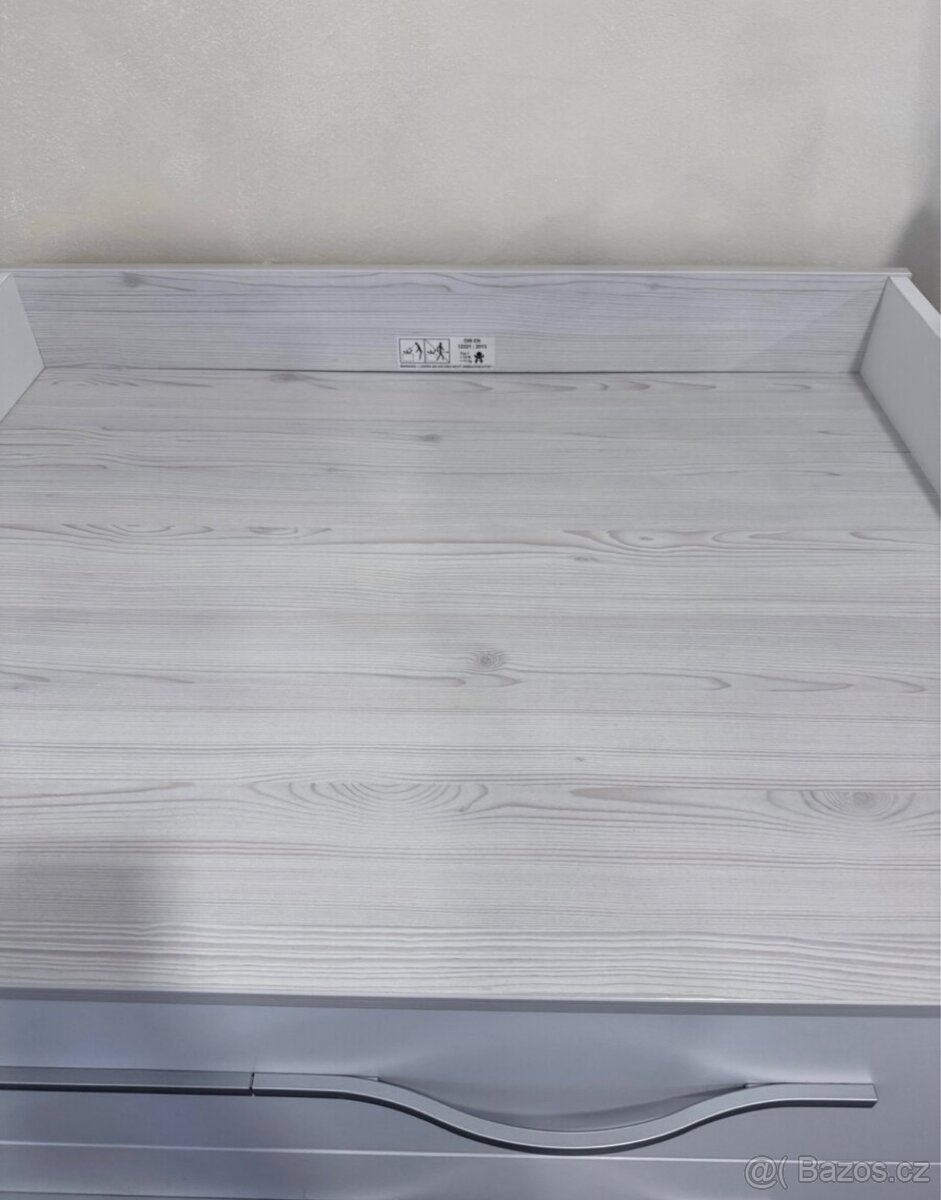 Komoda + postýlka + matrace - 4