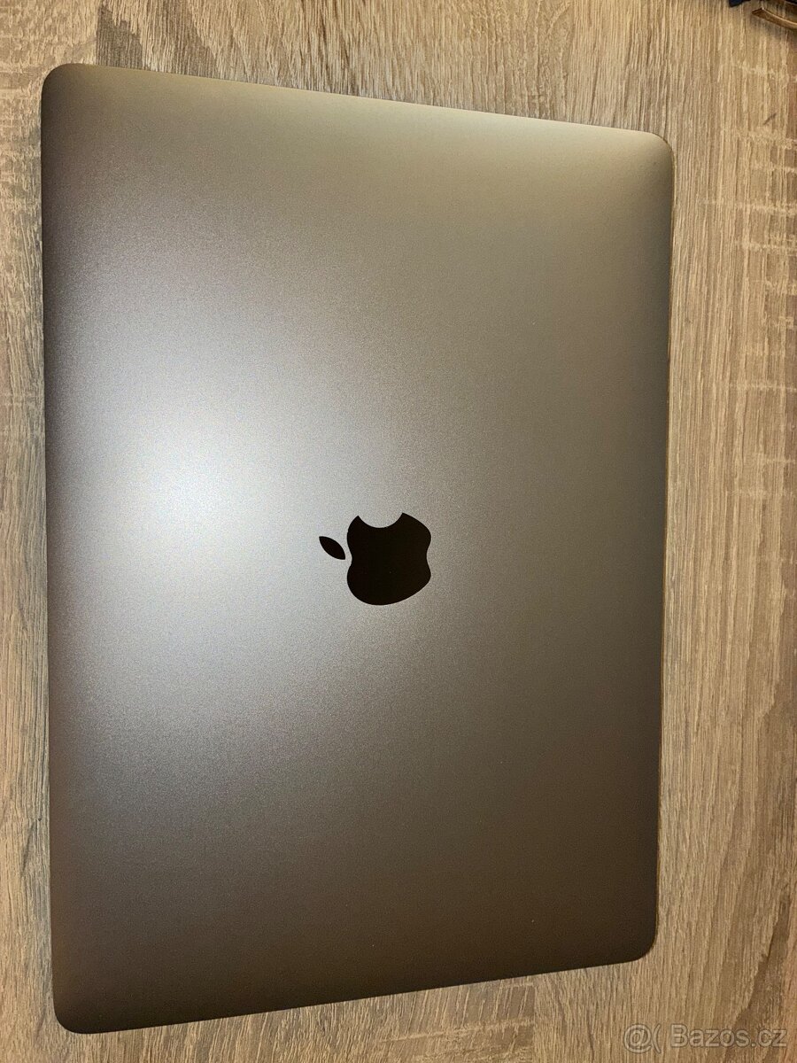 Macbook Air M1 2020 256gb vesmírně šedý - 4