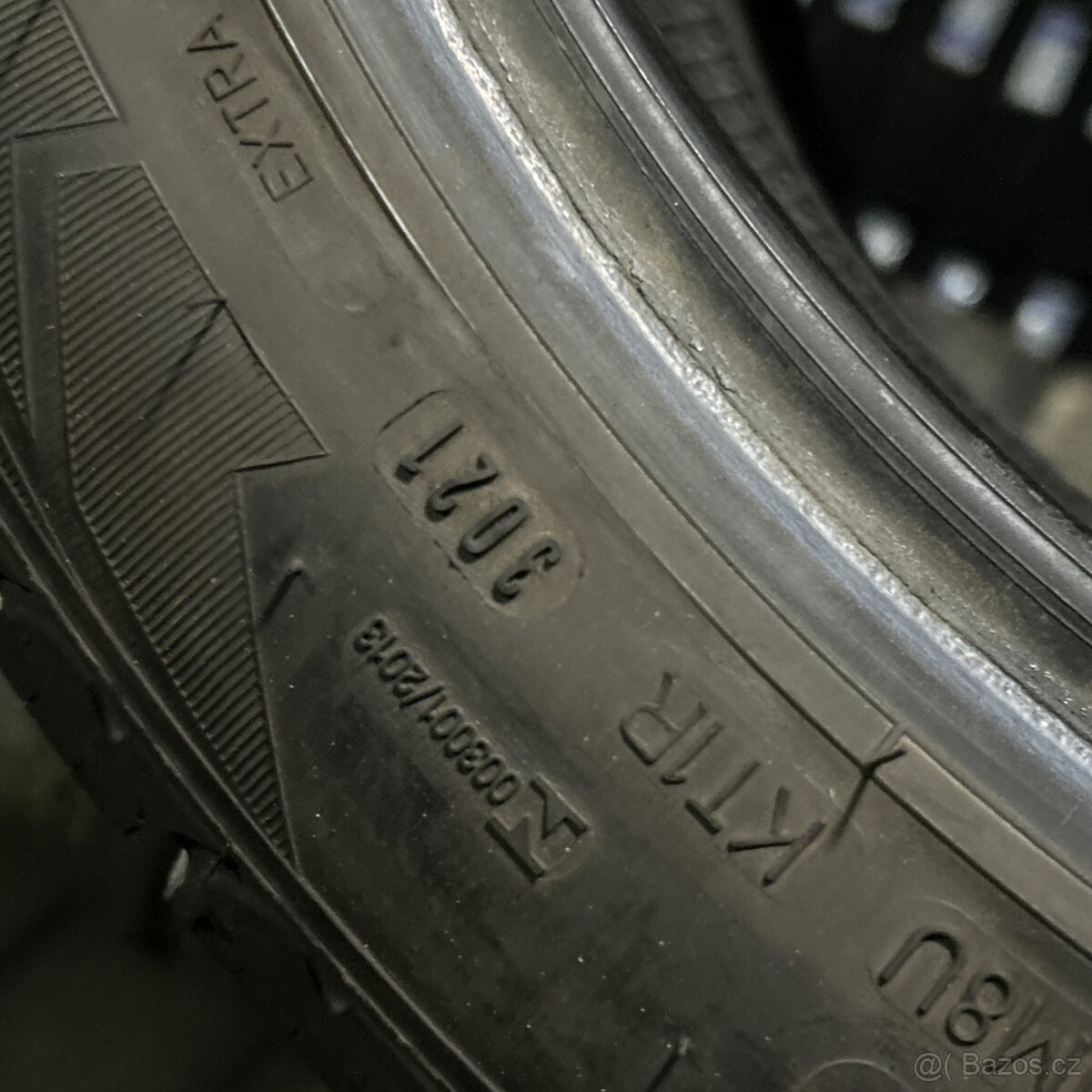 Zimní pneu 245/45 R18 100V Goodyear 6,5-7mm - 4