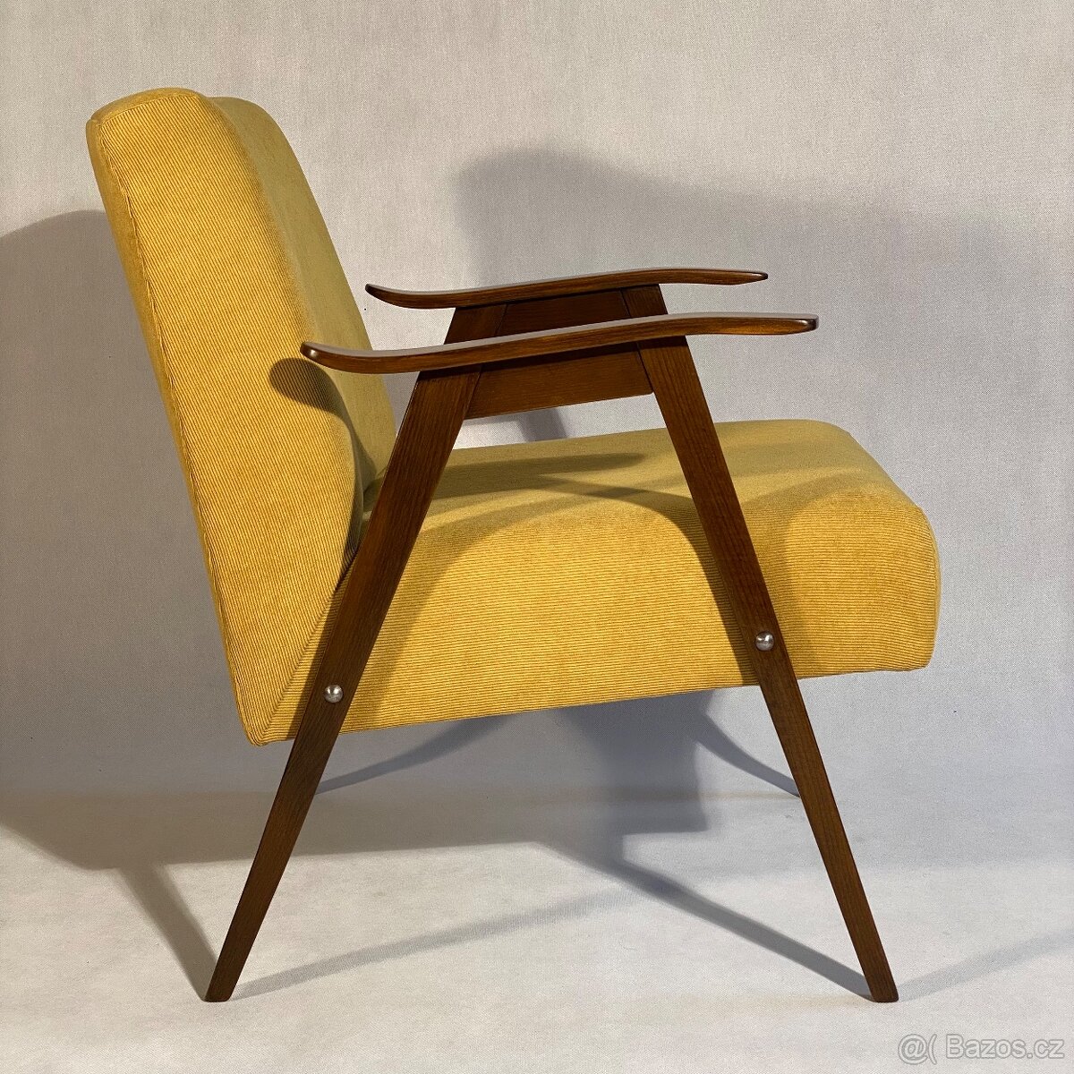 Retro kreslo z éry "Brusel" - 4