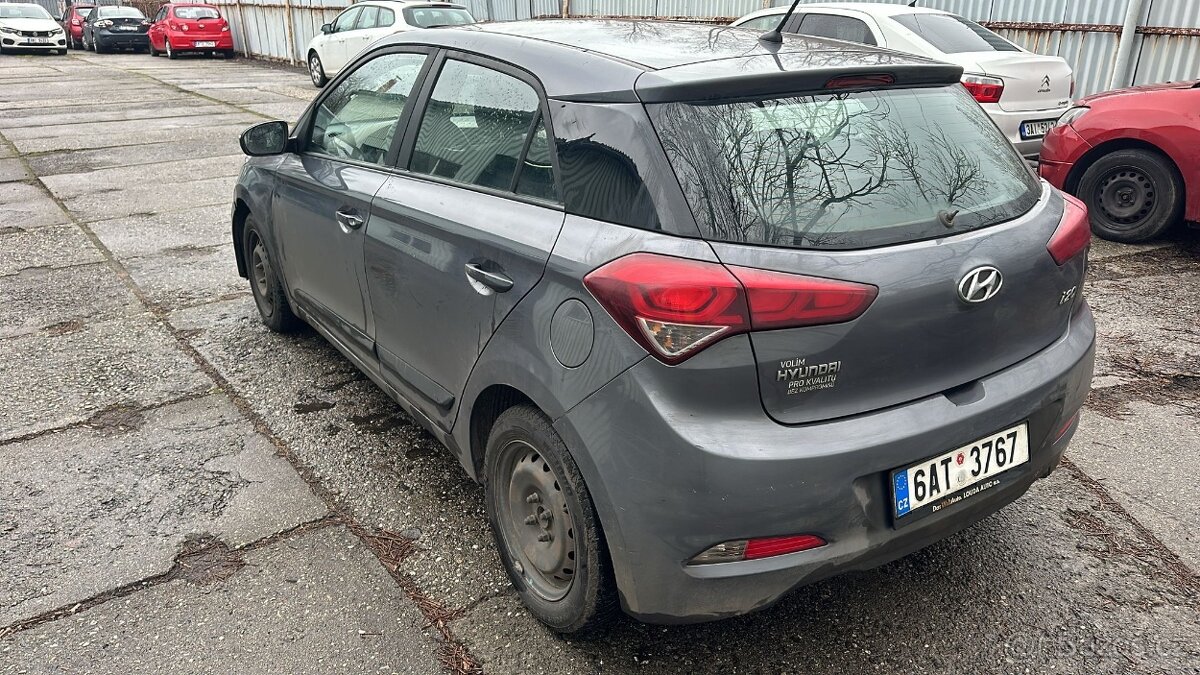 RENAULT FLUENCE 1,6 16V,82 KW,ROK 2013,NAJ 126 TKM,DIGI KLIM - 4