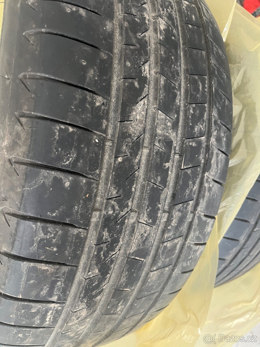 Prodam bridgestone 255/50 r20 letni - 4