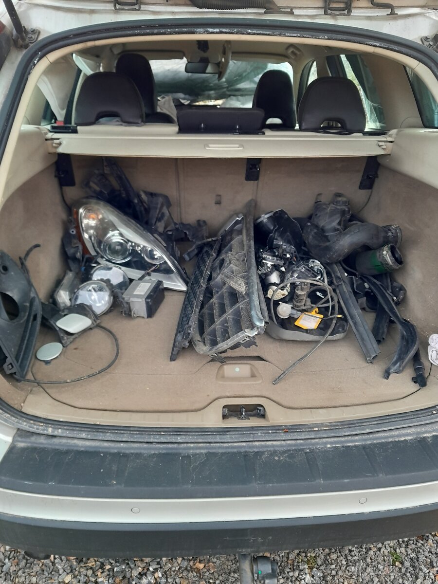 Volvo XC60 2.4D 136kw automat díly - 4