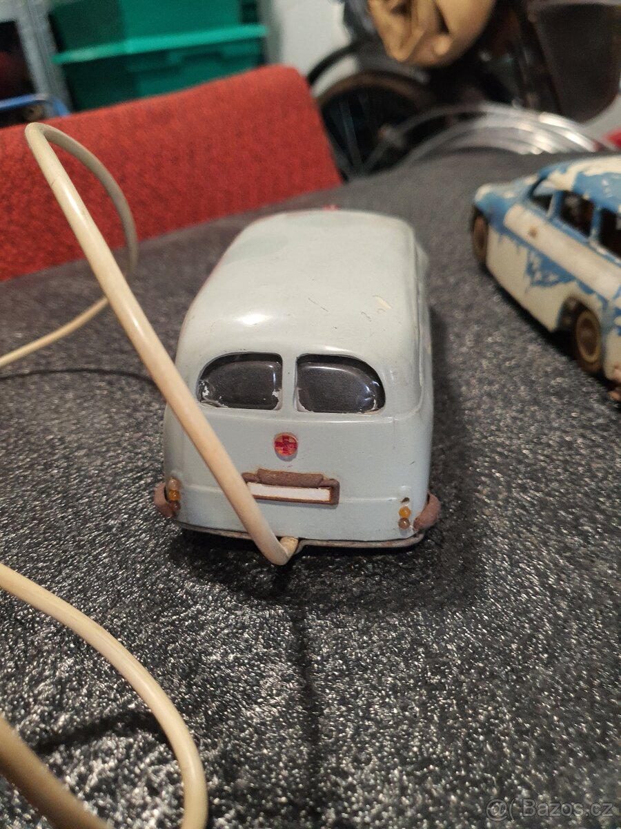 Sanitka na Bovden - 4