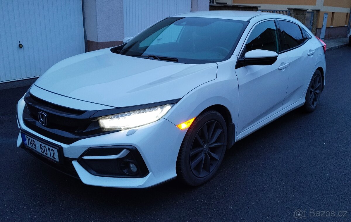 Prodám Honda Civic,, výbava Elegance, 2021 - 4