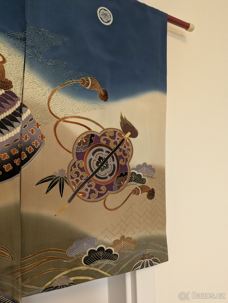 Chlapecké kimono se samurajskou helmou - 4