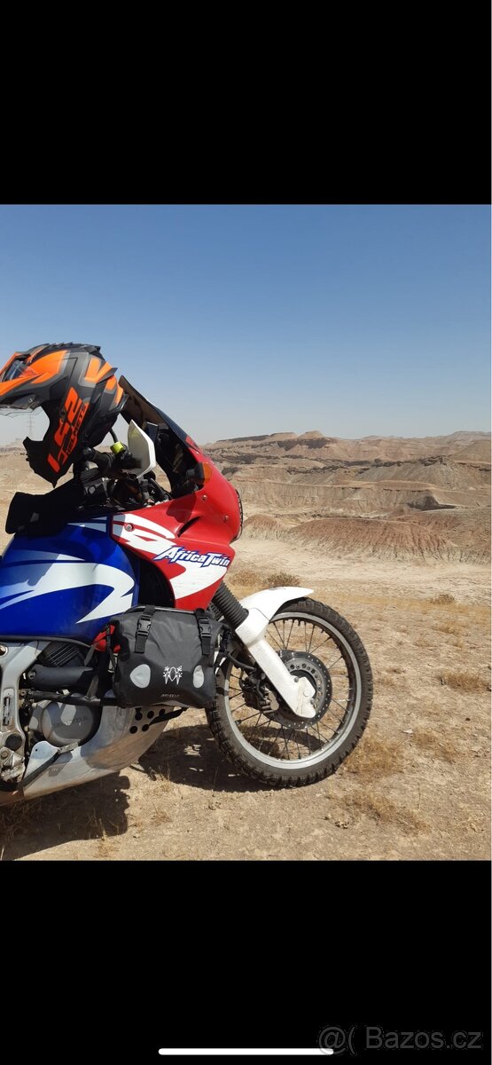 Honda Afrika Twin 750xrv - 4