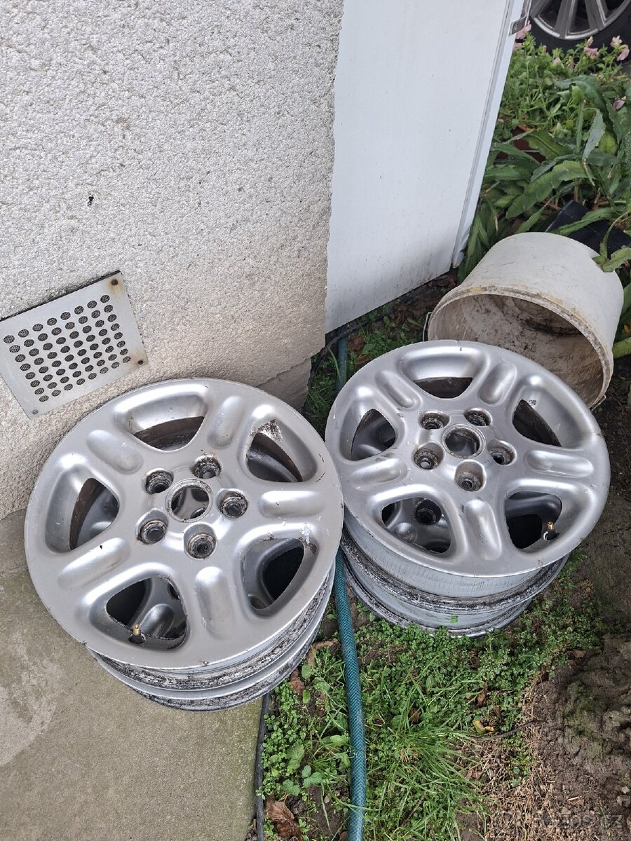 Land Rover Freelander na dily - 4