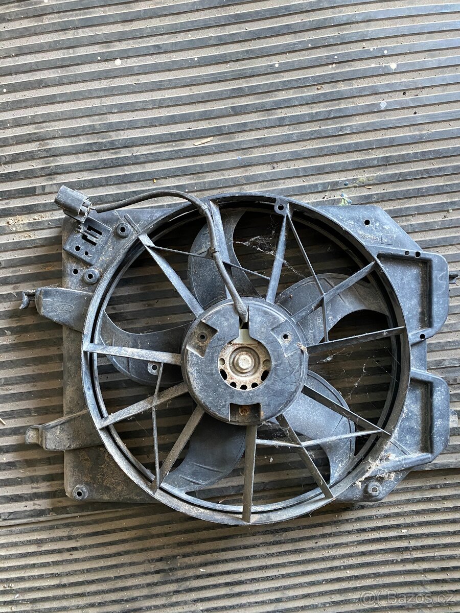 Ford Escort - chladič + sahara - 4