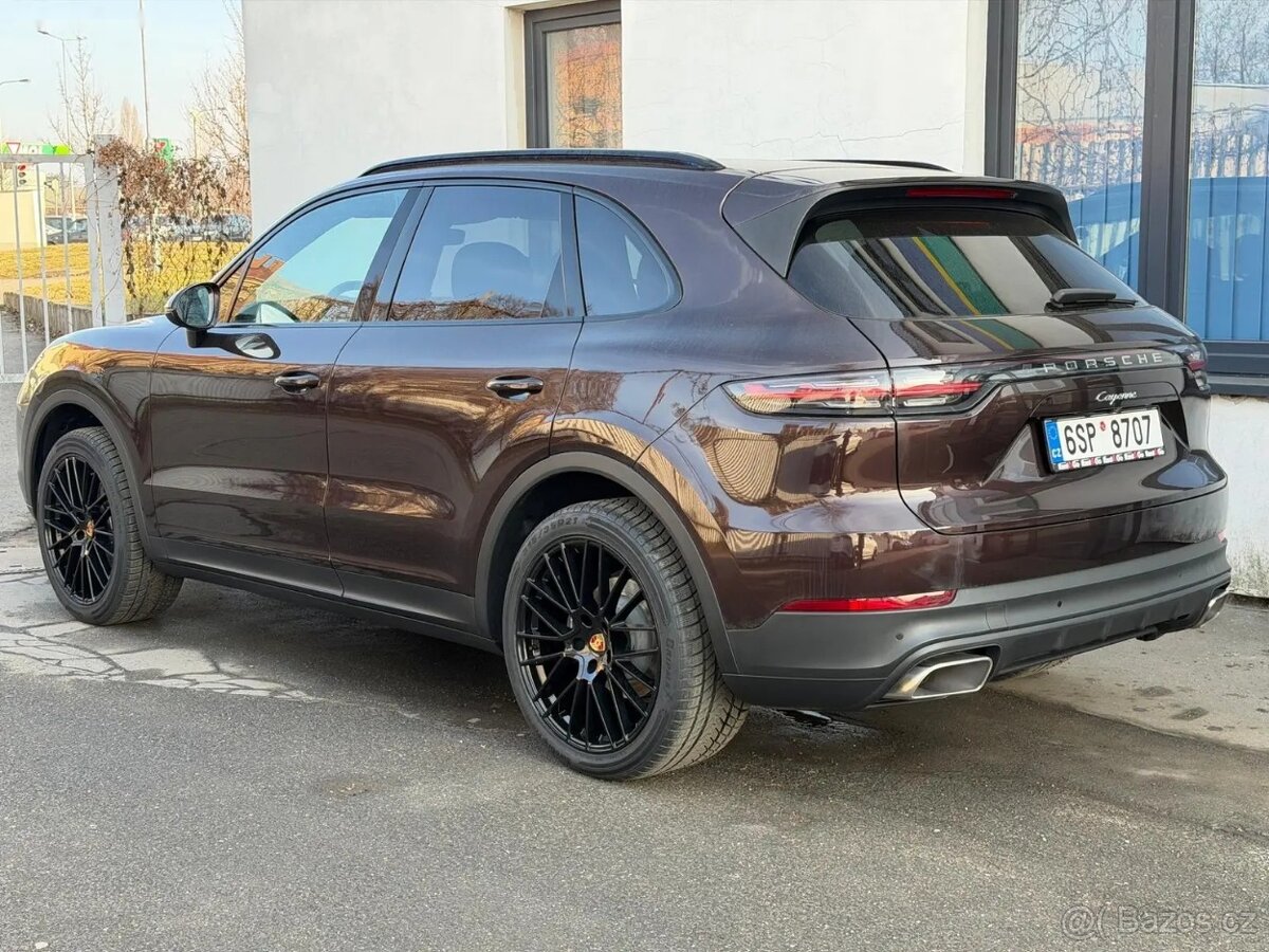 Porsche Cayenne - 4